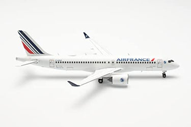 Herpa Modellflugzeug Airbus A220-300 Air France - Saint-Tropez” Maßstab 1:200 - Modellbau Flugzeug, Flugzeugmodell für Sammler, Miniatur Deko, Flieger ohne Standfuß aus Metall im Sale